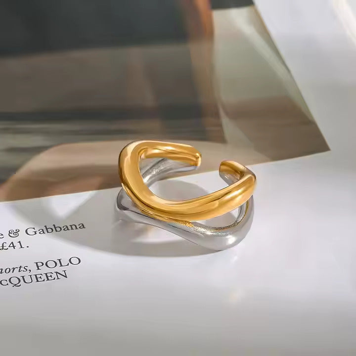 Molten Twist Mixed-Metal Crossover Ring