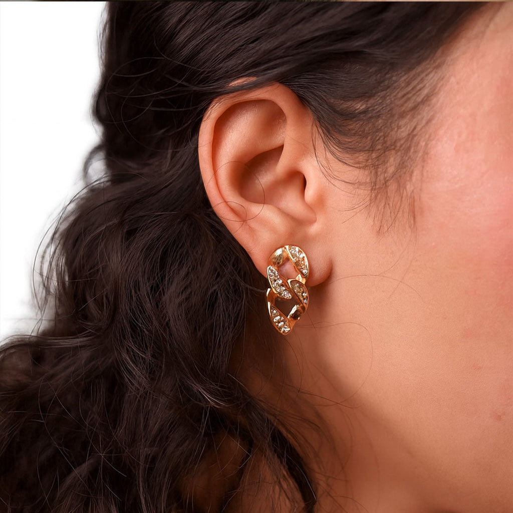 Modern earrings for  women