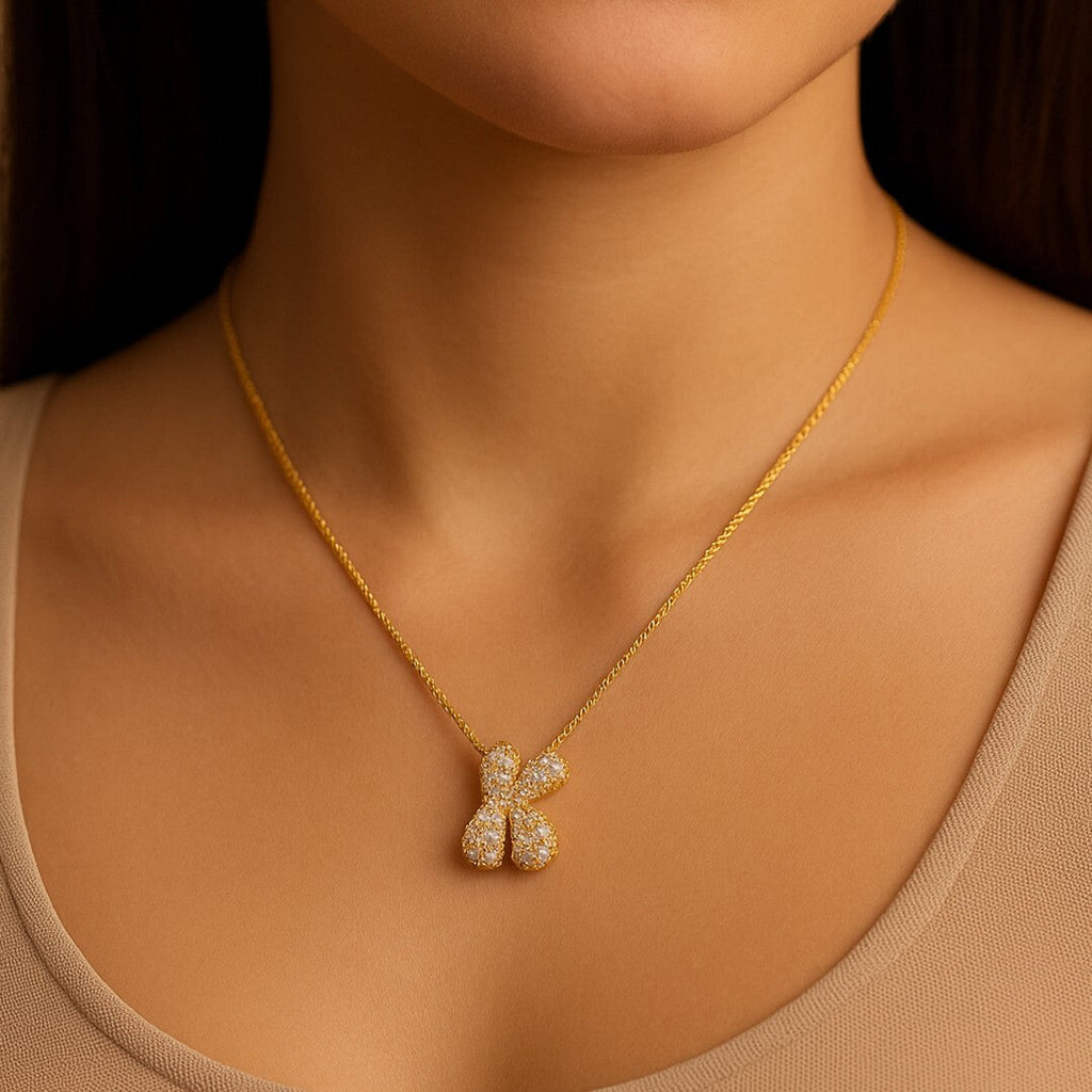 Pendant necklace letter k