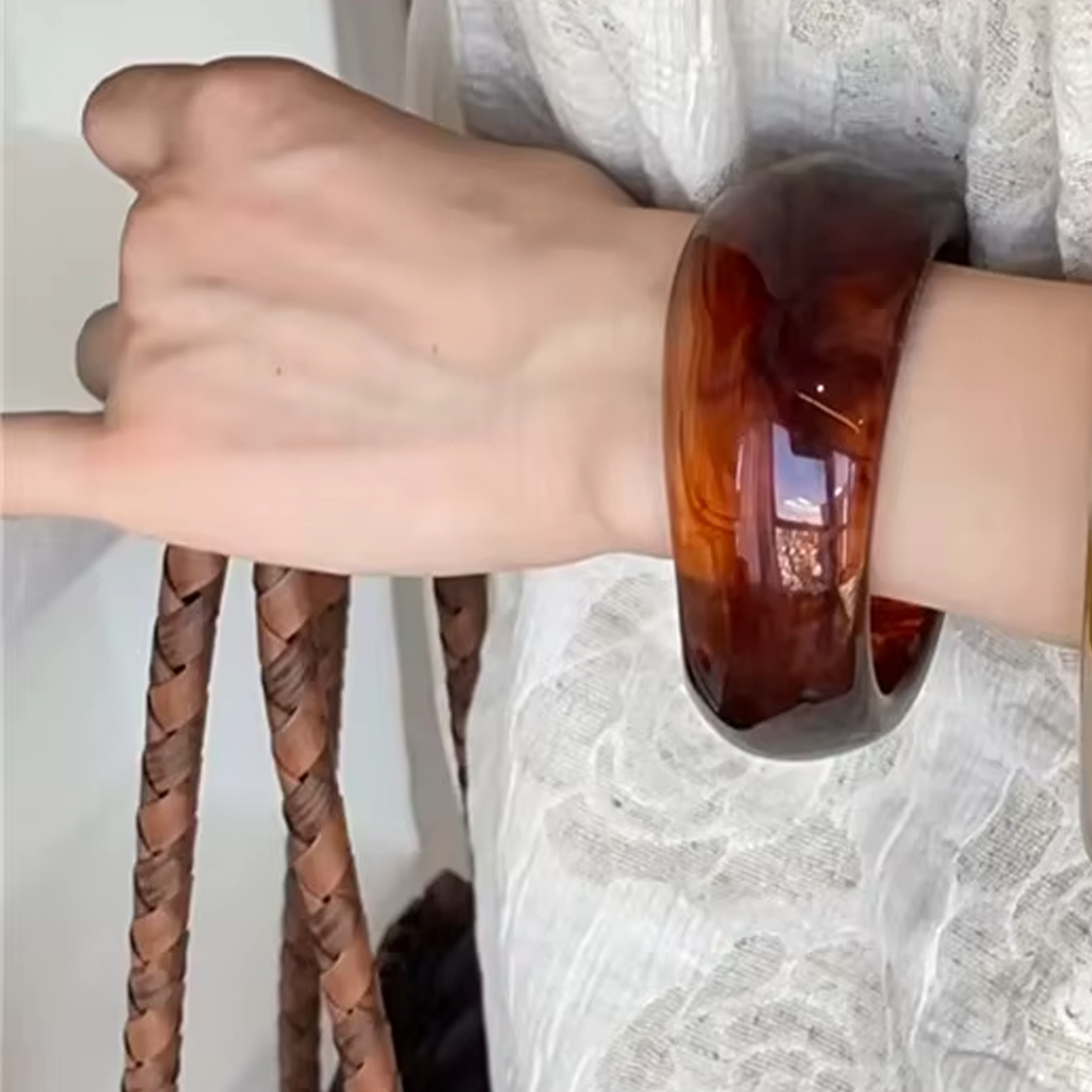 Vetra Chunky Resin Bangle Bracelet For Women