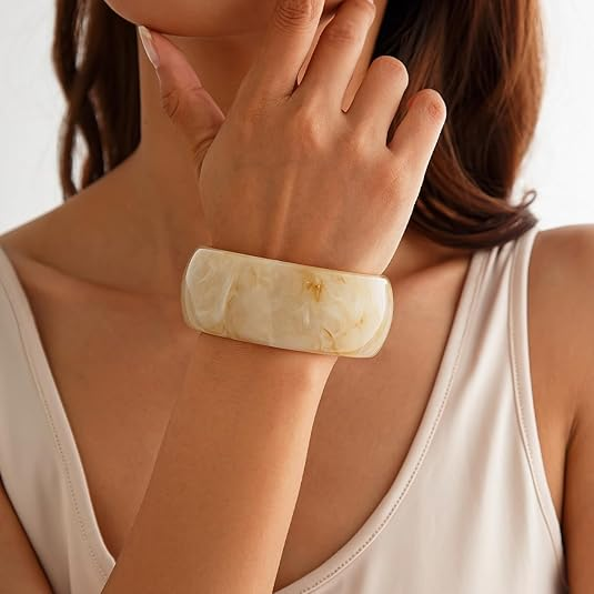 Vetra Chunky Resin Bangle Bracelet For Women